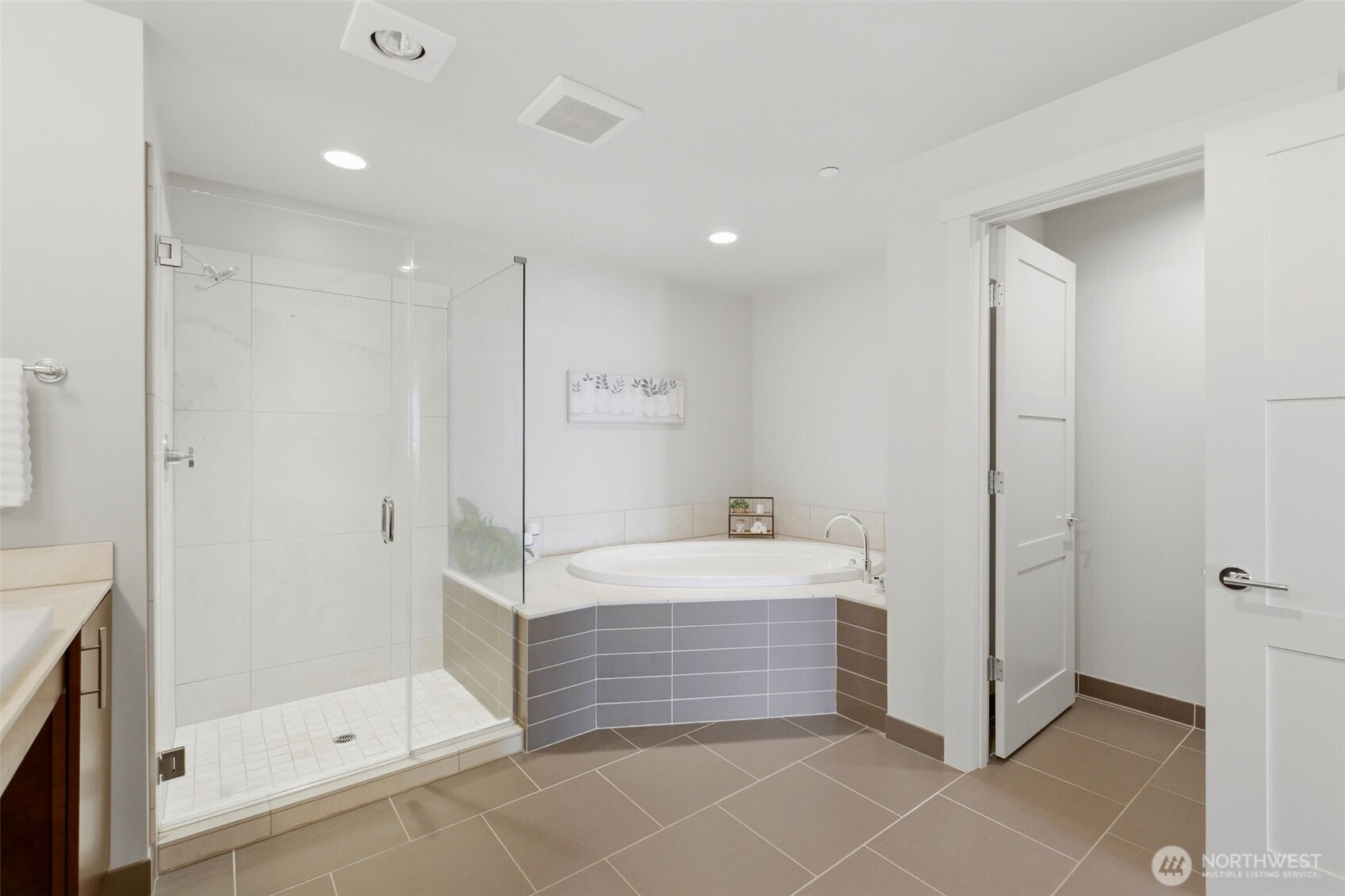 5204 N Bennett 311 Property Photo 21