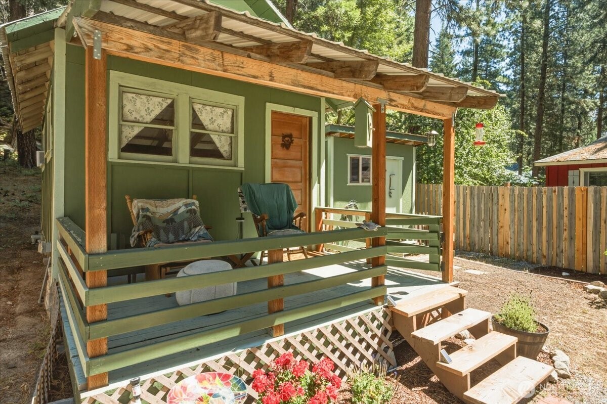 17964 Entiat River Road Property Photo 3
