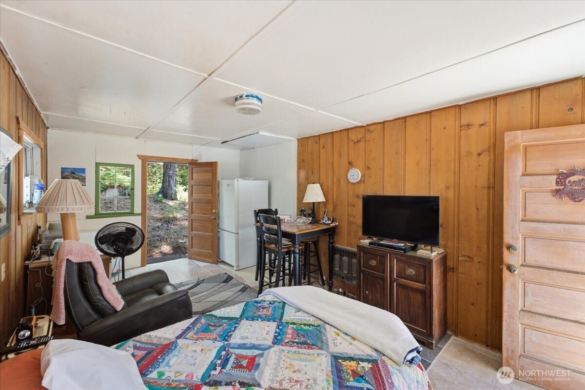 17964 Entiat River Road Property Photo 8