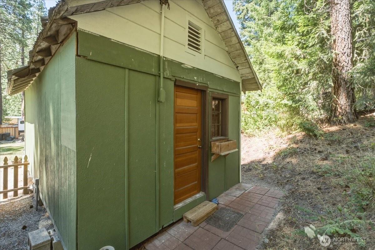 17964 Entiat River Road Property Photo 10