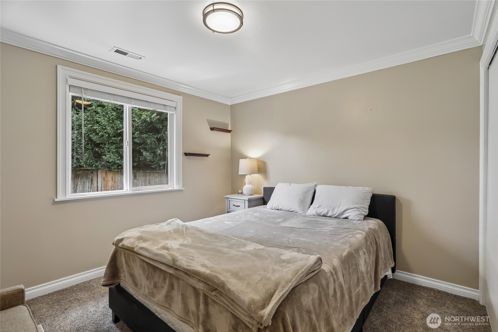 4512 193rd Place Property Photo 14