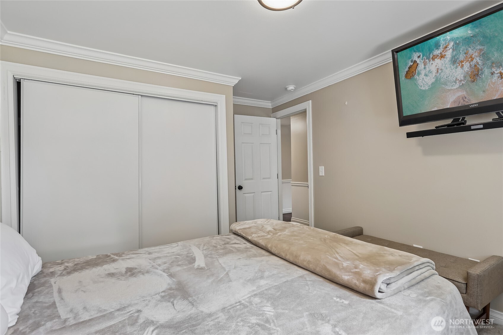 4512 193rd Place Property Photo 15