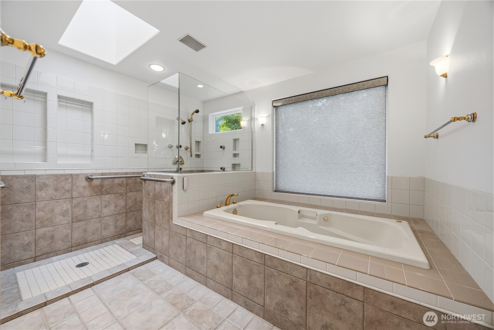 3035 Lakeshore Drive Property Photo 15