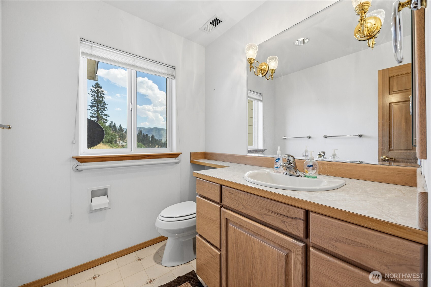 3035 Lakeshore Drive Property Photo 23