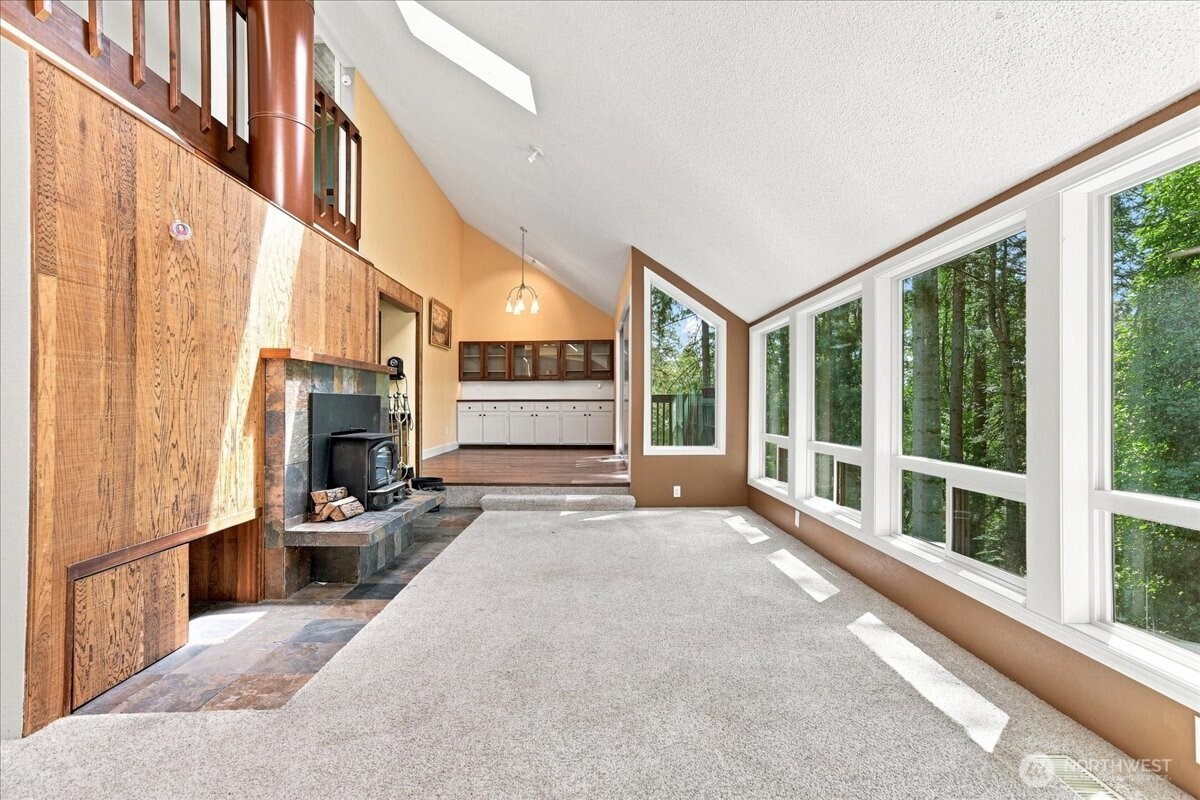 2425 Archwood Drive Property Photo 10