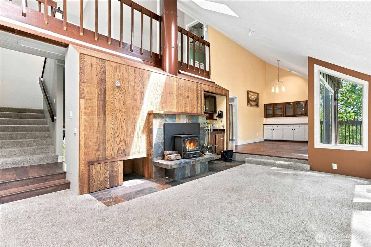 2425 Archwood Drive Property Photo 11