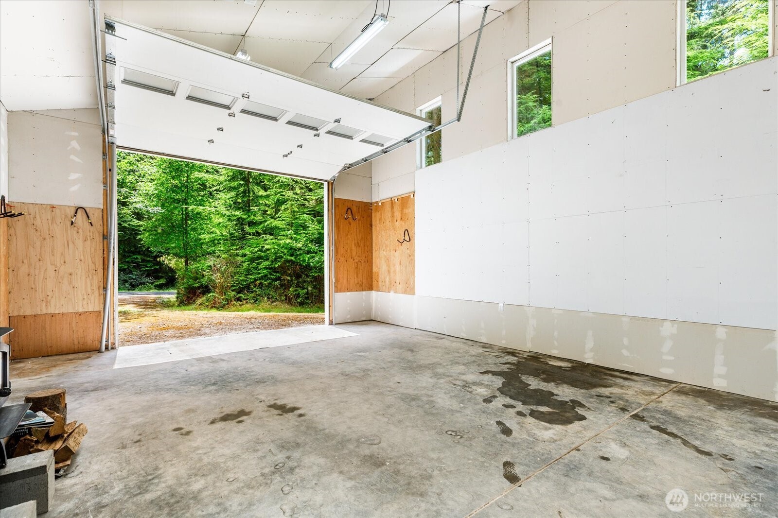 3086 Spahr Road Property Photo 11