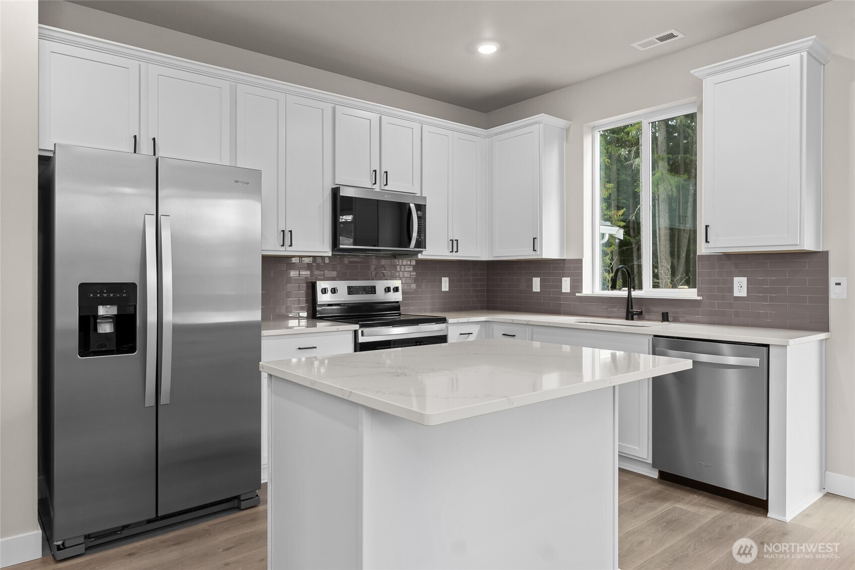 5839 Lost City Lane Property Photo 8