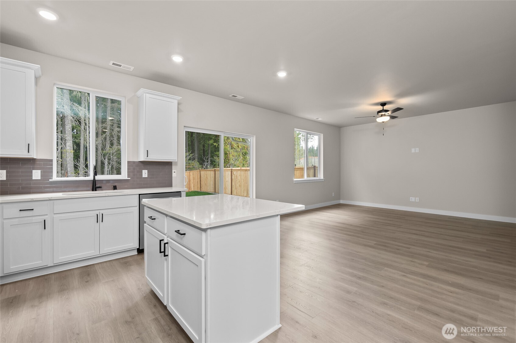 5839 Lost City Lane Property Photo 14