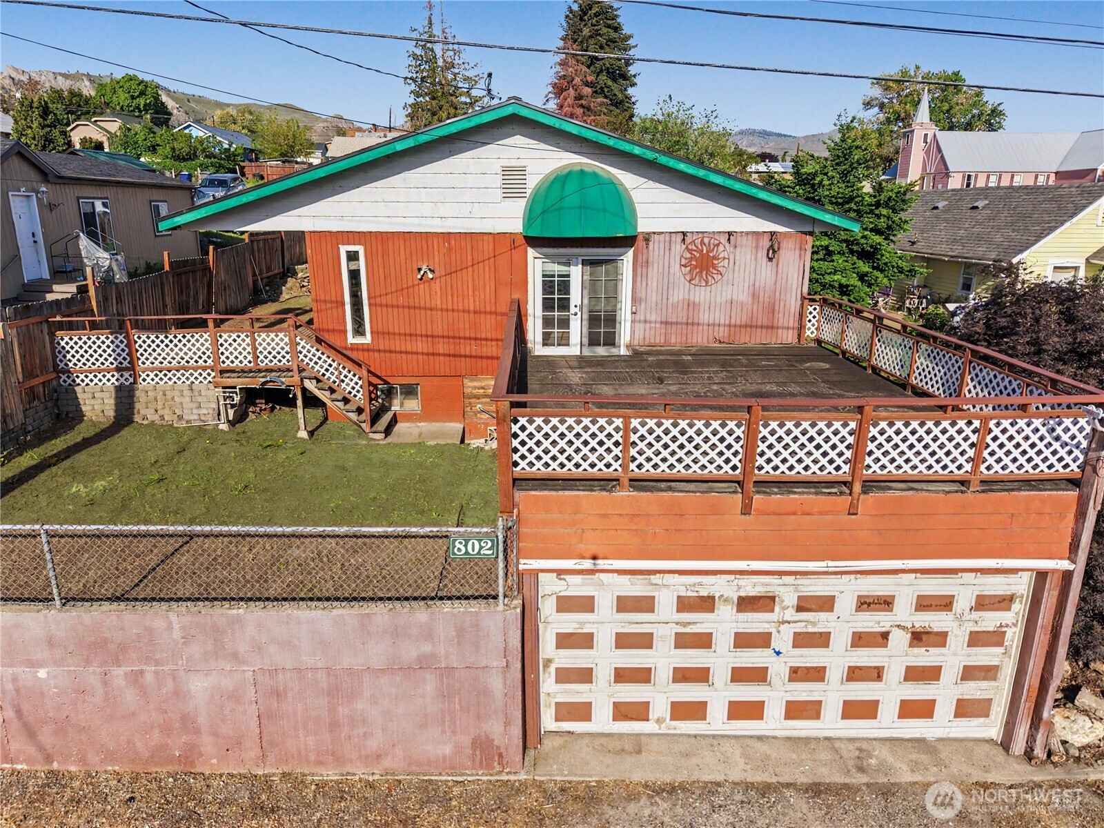 802 S Chelan Avenue Property Photo 3