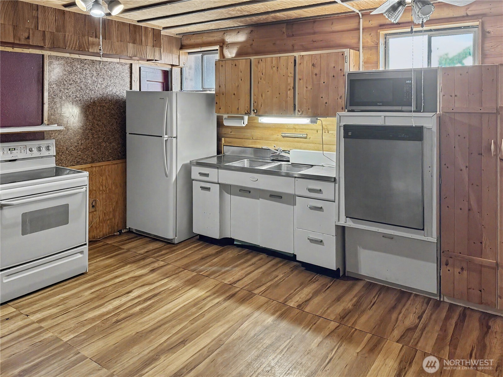 802 S Chelan Avenue Property Photo 15