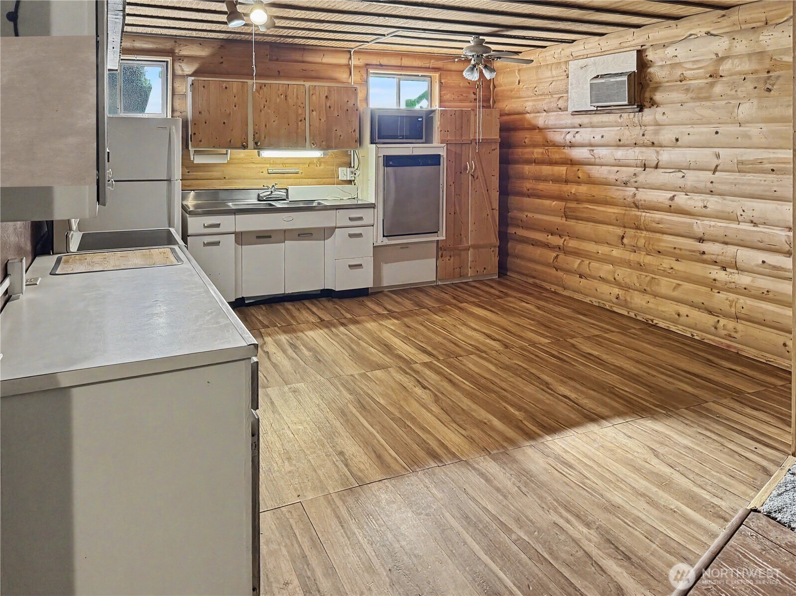 802 S Chelan Avenue Property Photo 18