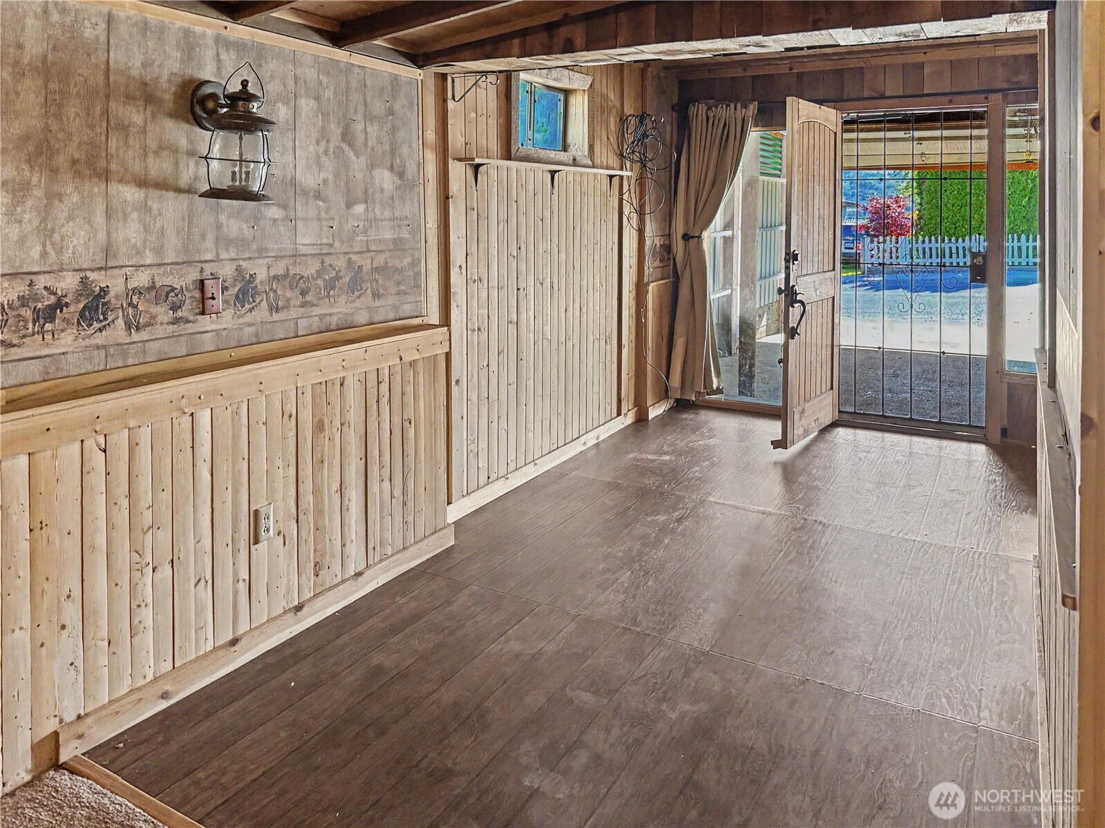 802 S Chelan Avenue Property Photo 21