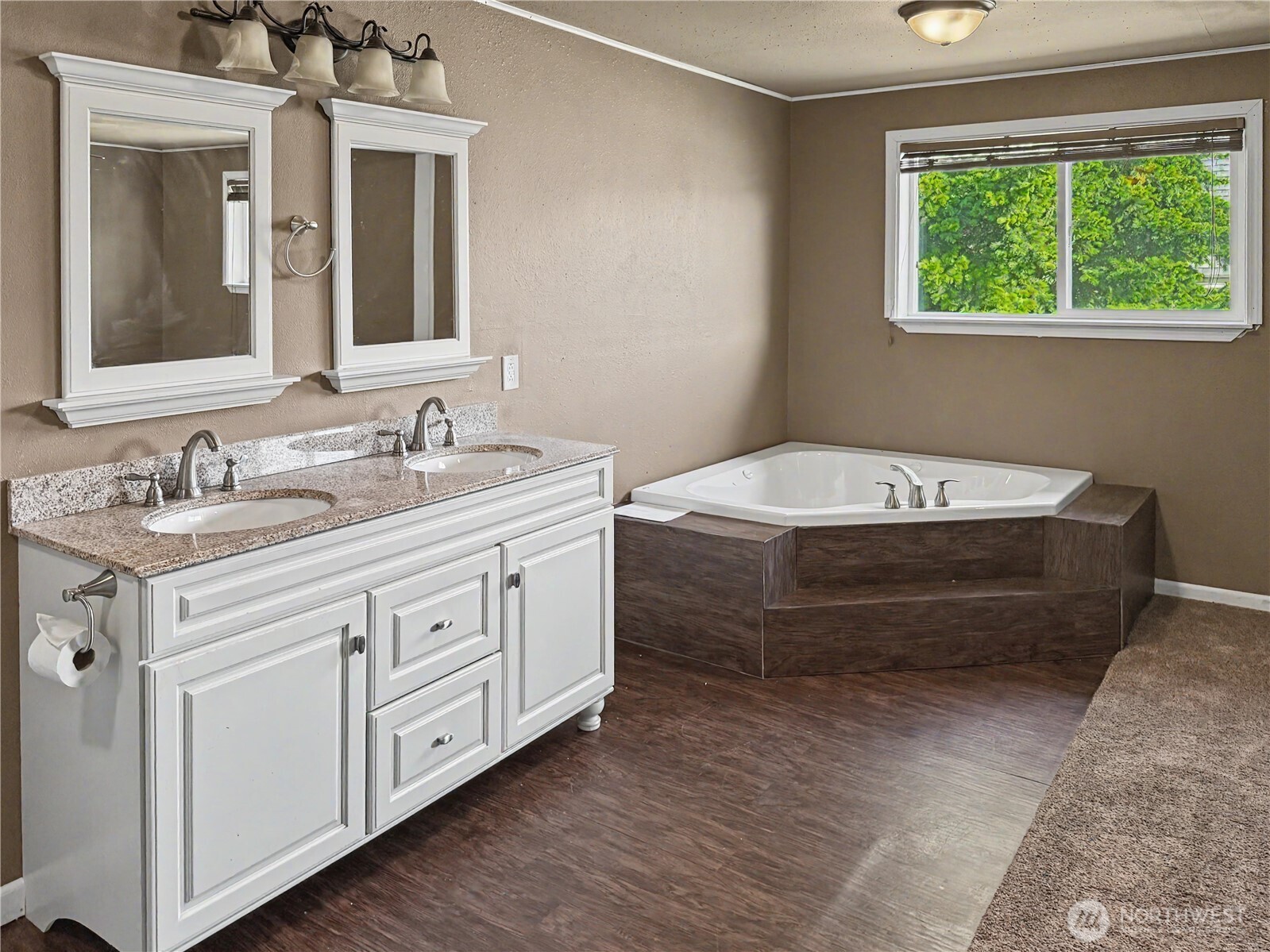 802 S Chelan Avenue Property Photo 29