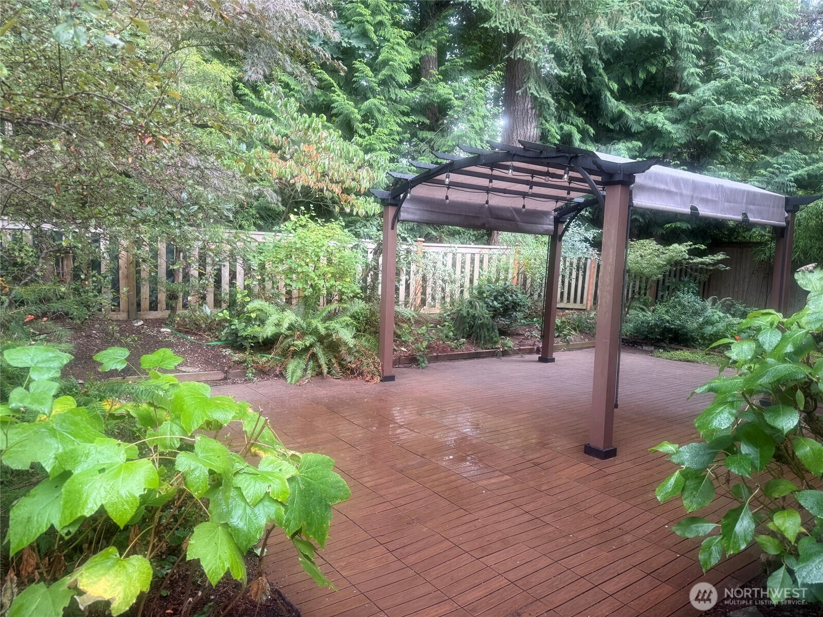 4226 258th Avenue Property Photo 5