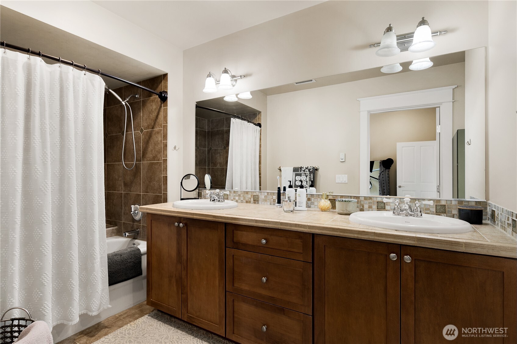 708 Market Street 402 Property Photo 10