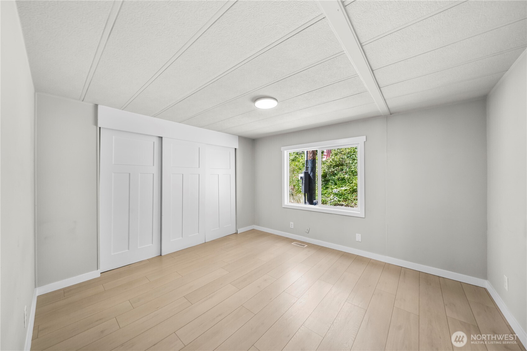 1898 Vista Lane Property Photo 17
