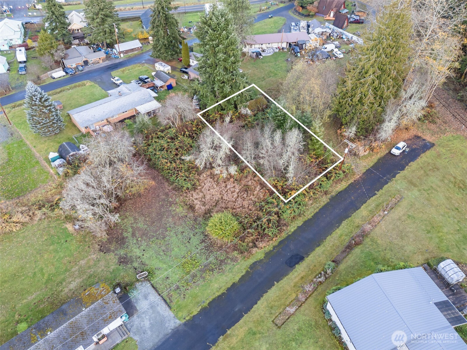 2 Roosevelt Road Property Photo 1