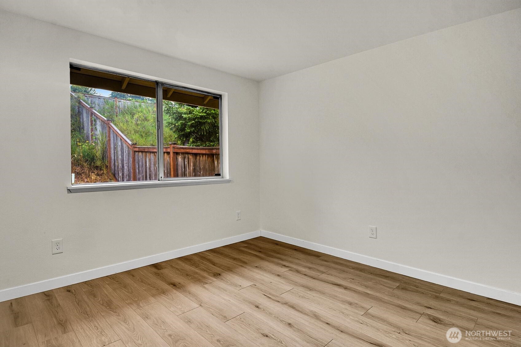 12408 82nd Avenue Property Photo 10