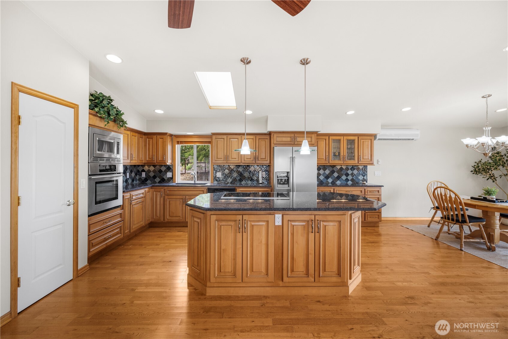 6226 Hinman Drive Property Photo 18