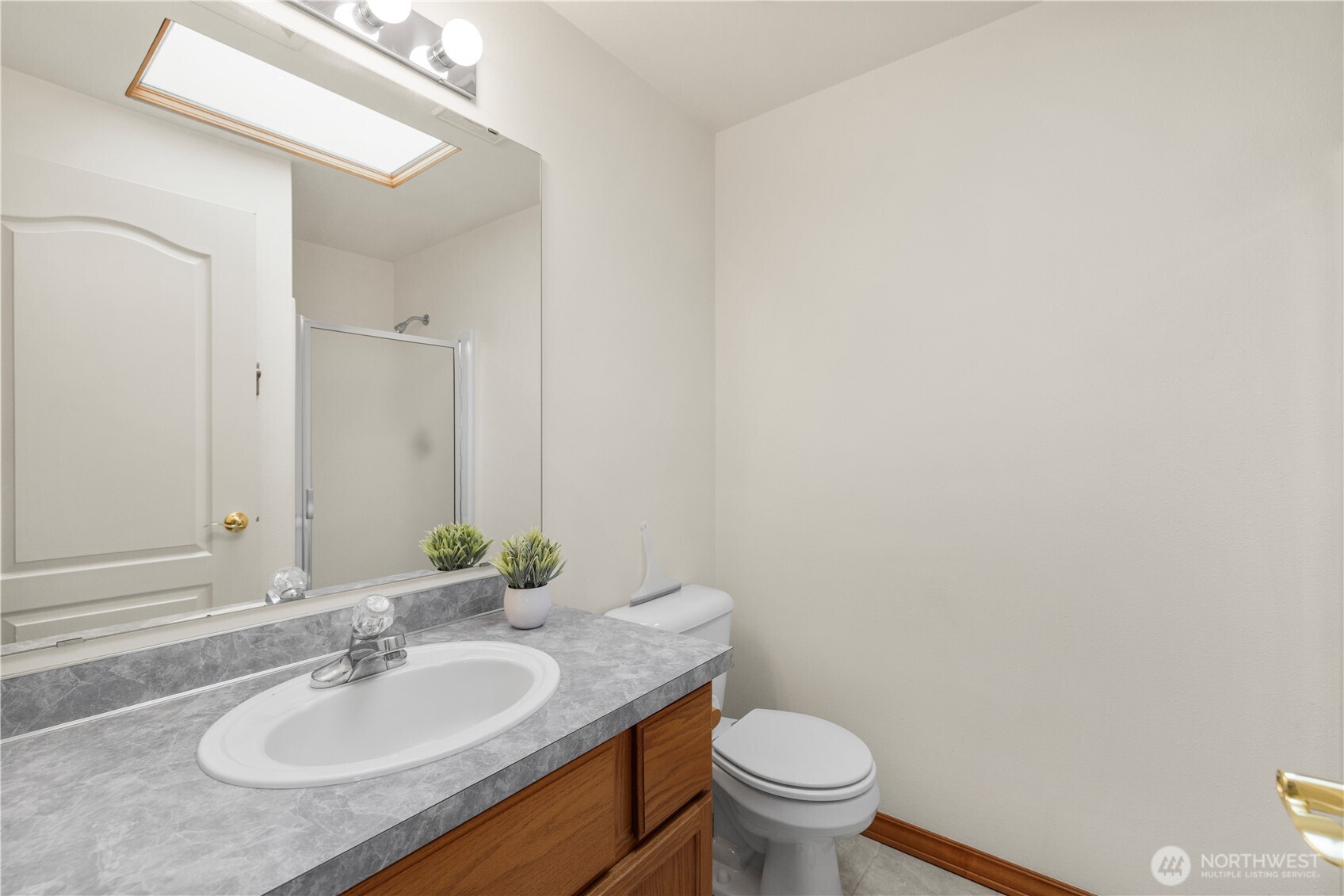 6226 Hinman Drive Property Photo 21