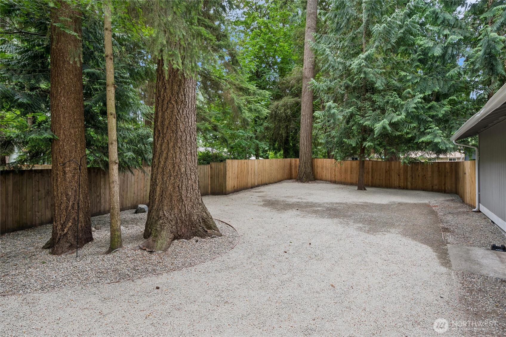 6724 Alder Glen Drive Property Photo 29