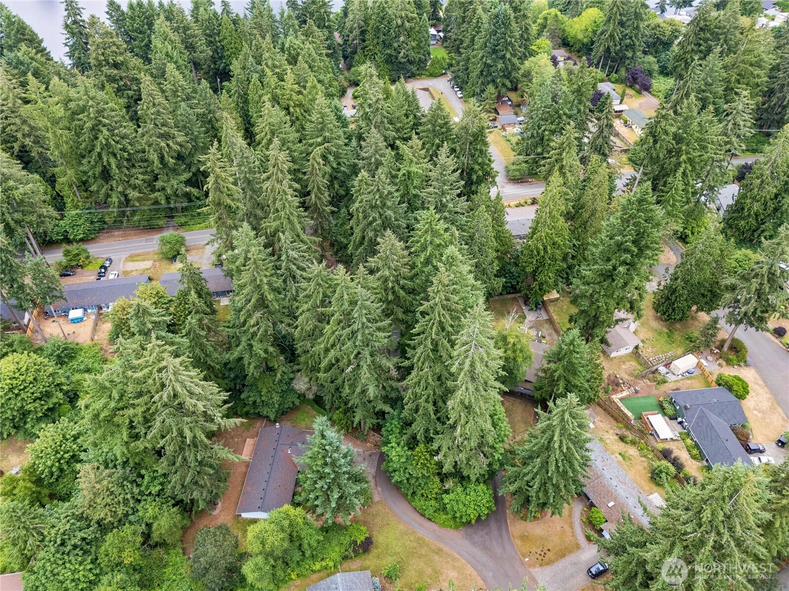 6724 Alder Glen Drive Property Photo 36