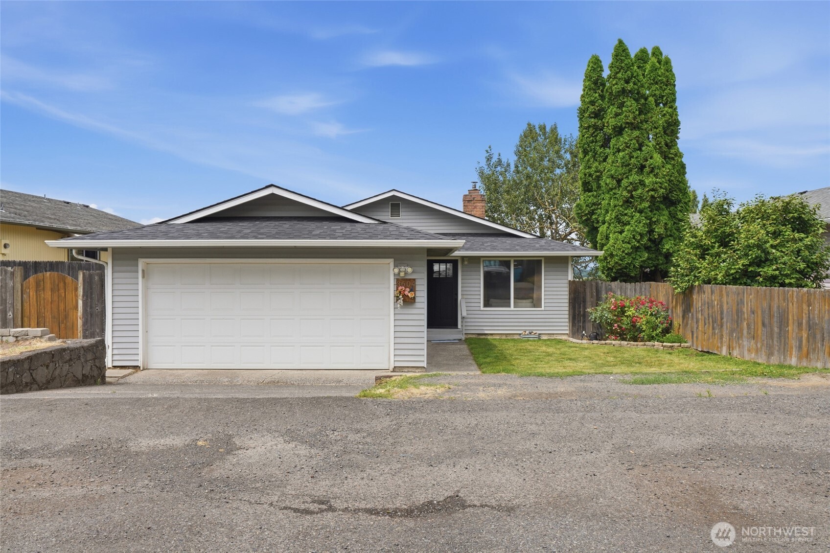 3604 W Rose St Property Photo 1