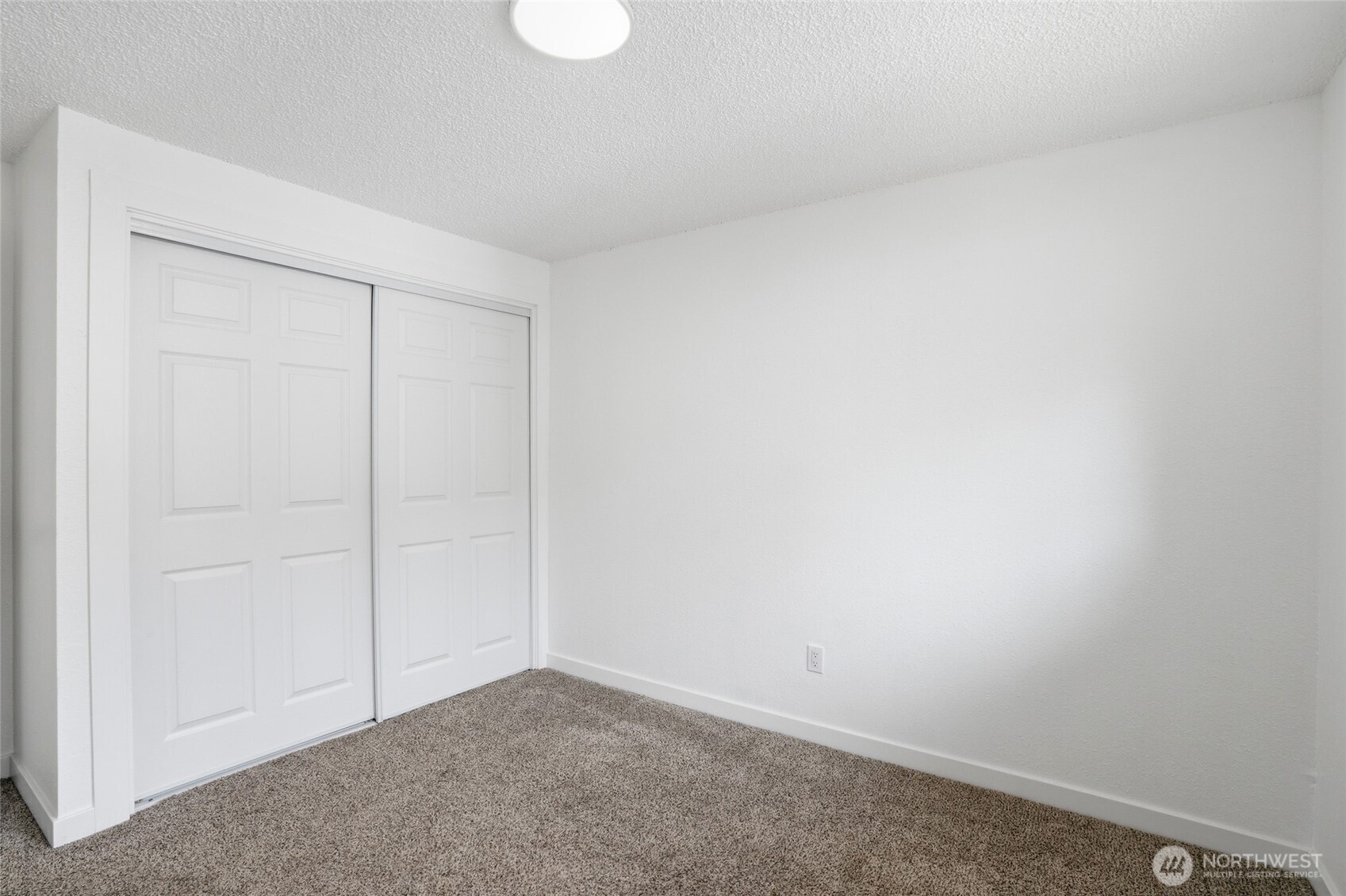 3604 W Rose St Property Photo 27