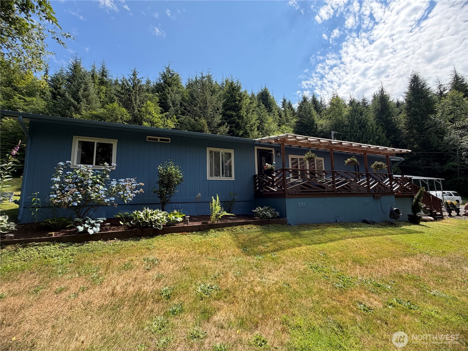1705 Hwy 101 Property Photo 1