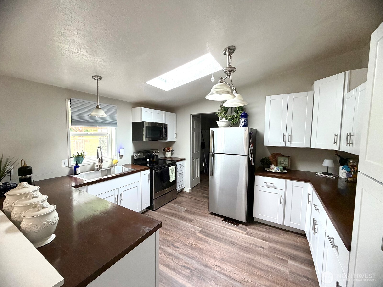 1705 Hwy 101 Property Photo 5