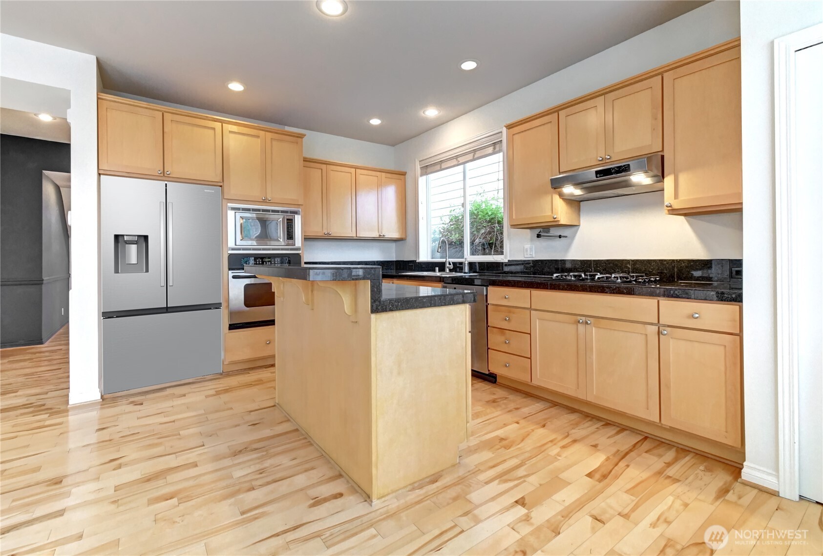 6632 188th Place Property Photo 8