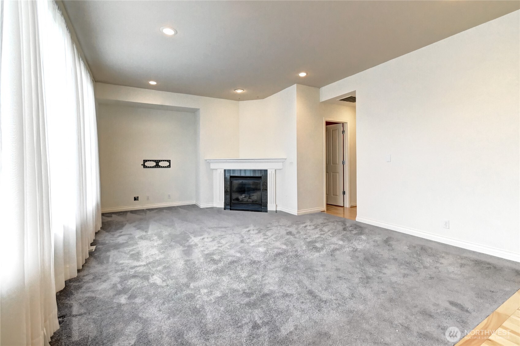 6632 188th Place Property Photo 15