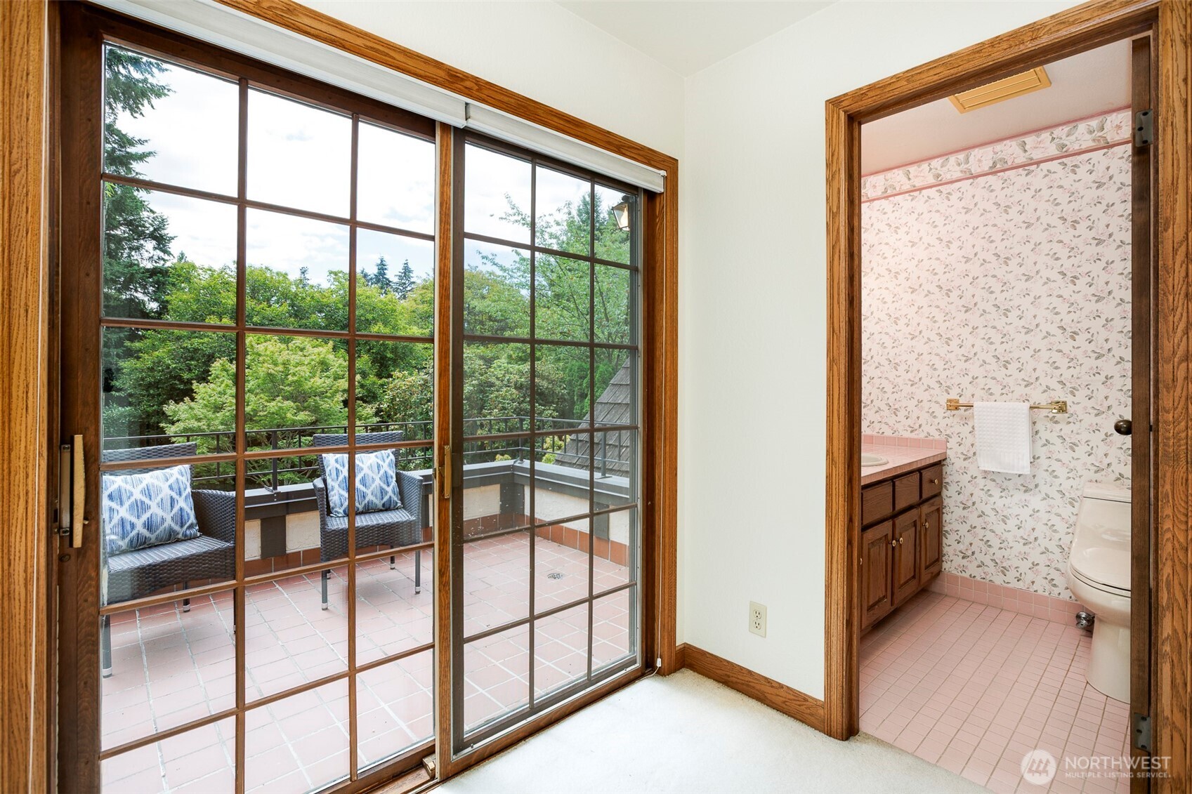 6573 Ne Windermere Road Property Photo 21