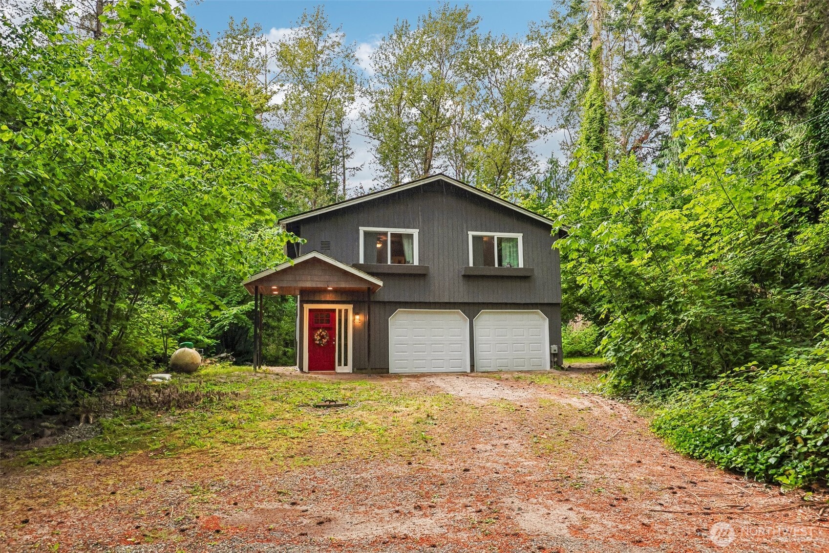 41391 N Shore Lane Property Photo 1