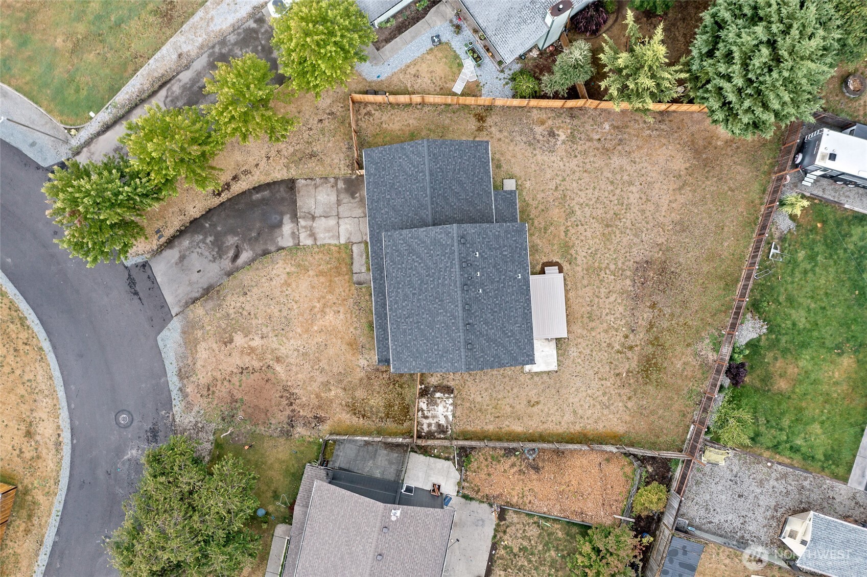 341 Elk Loop Property Photo 5