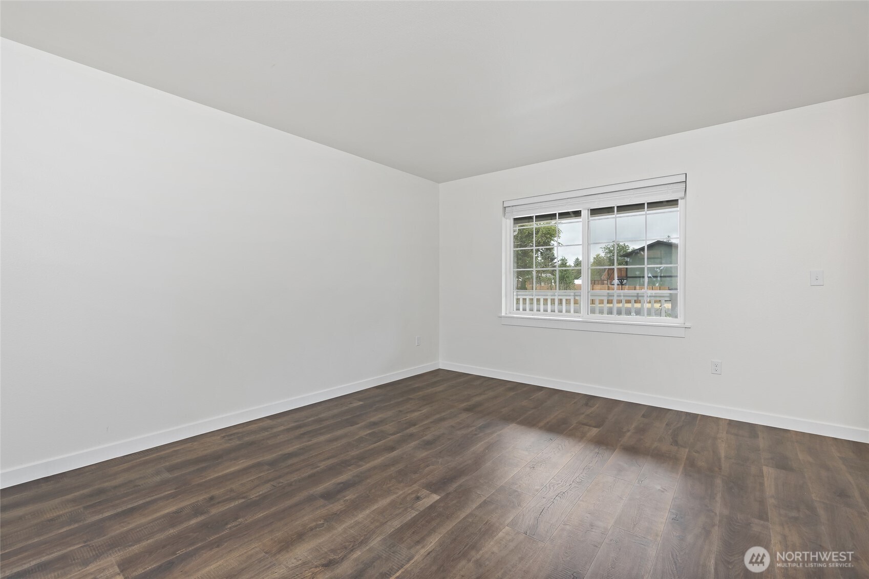 341 Elk Loop Property Photo 11