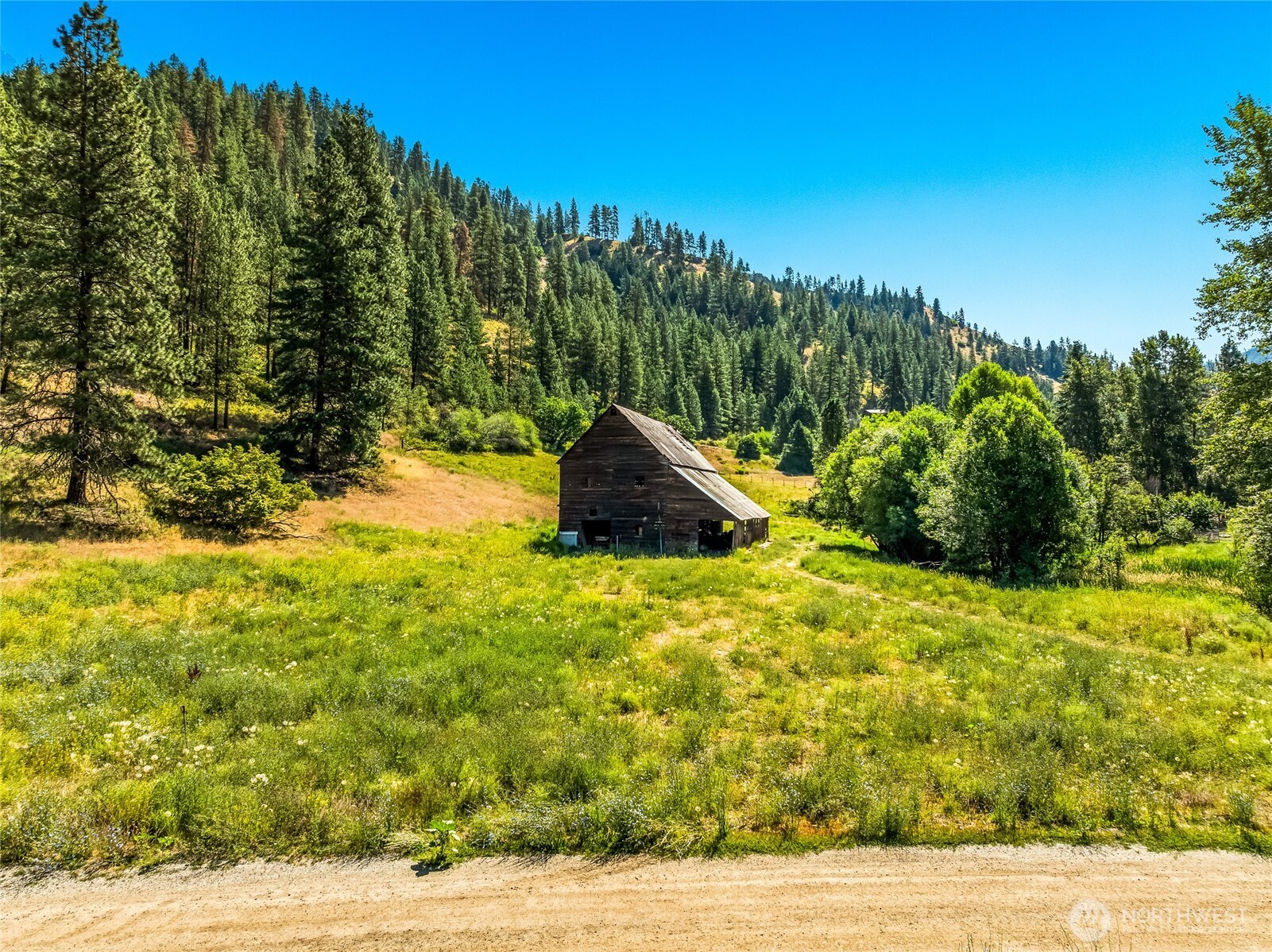 10495 Merry Canyon Road Property Photo 9