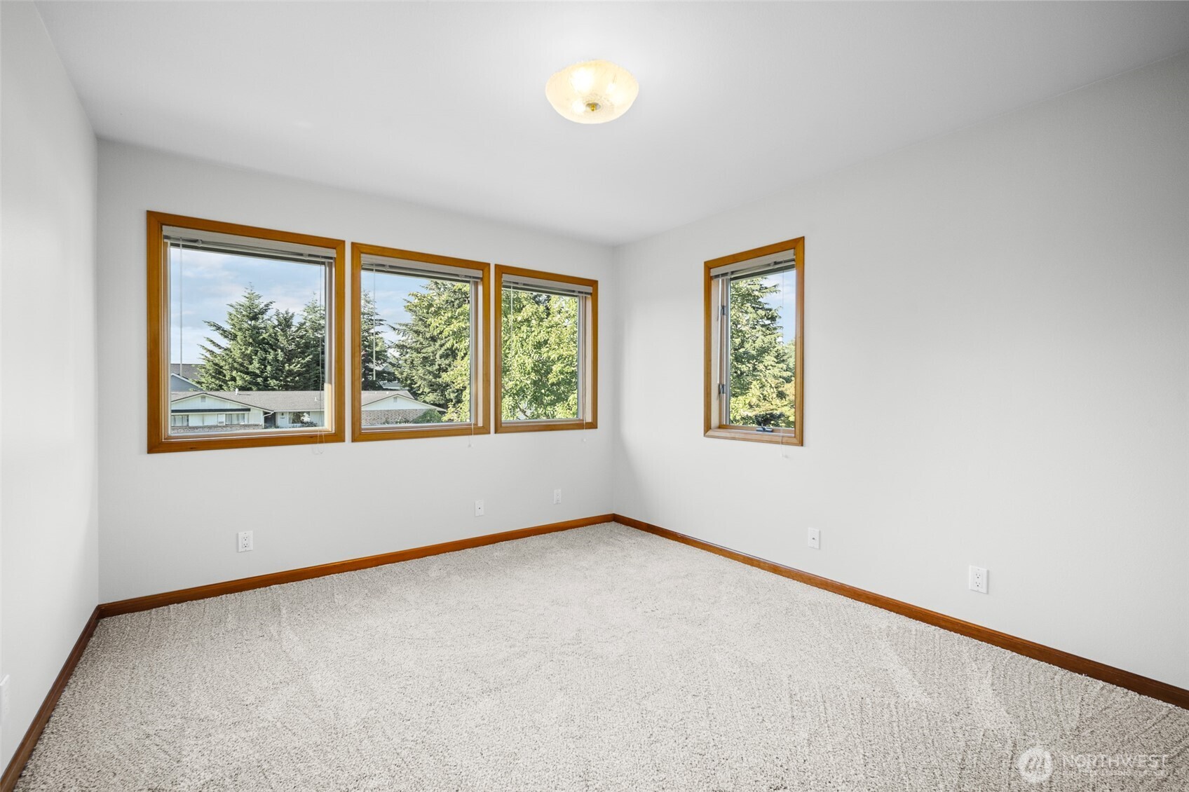 5452 Northwest Drive Property Photo 35