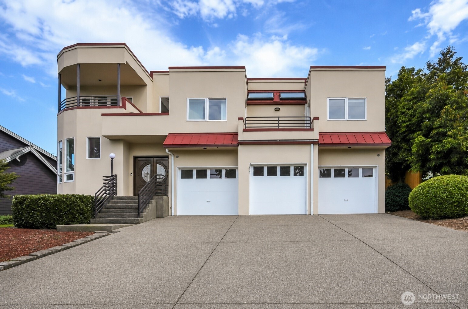 2216 70th Avenue Property Photo 1