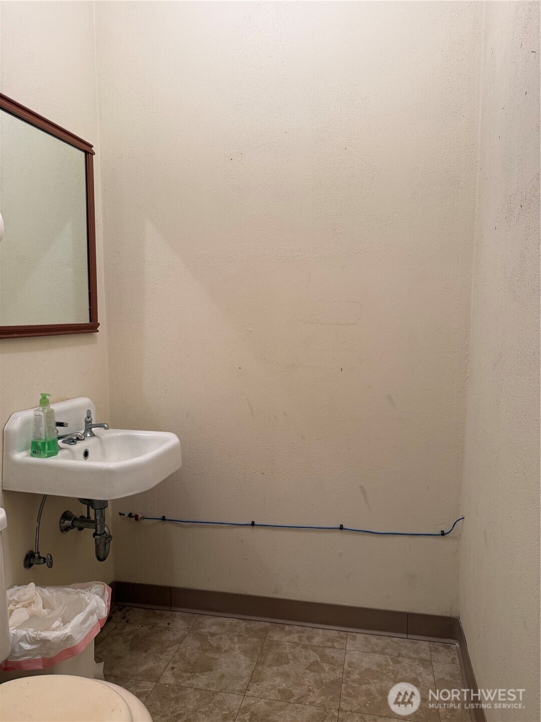 4 E 1st Avenue Property Photo 13
