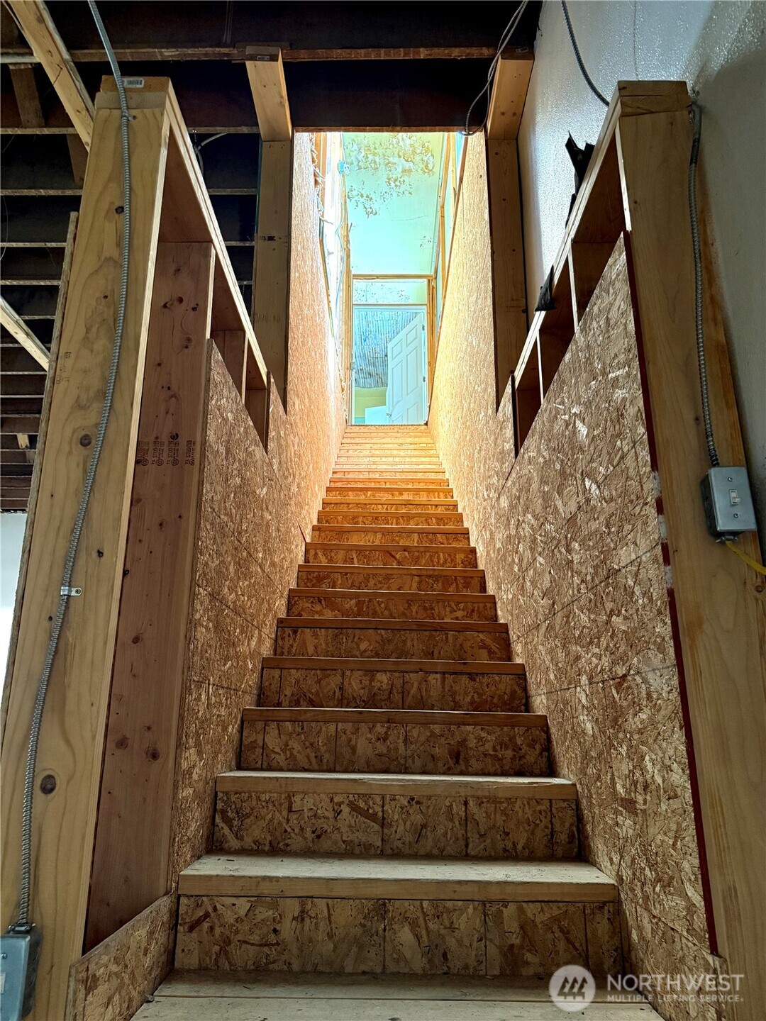 4 E 1st Avenue Property Photo 17