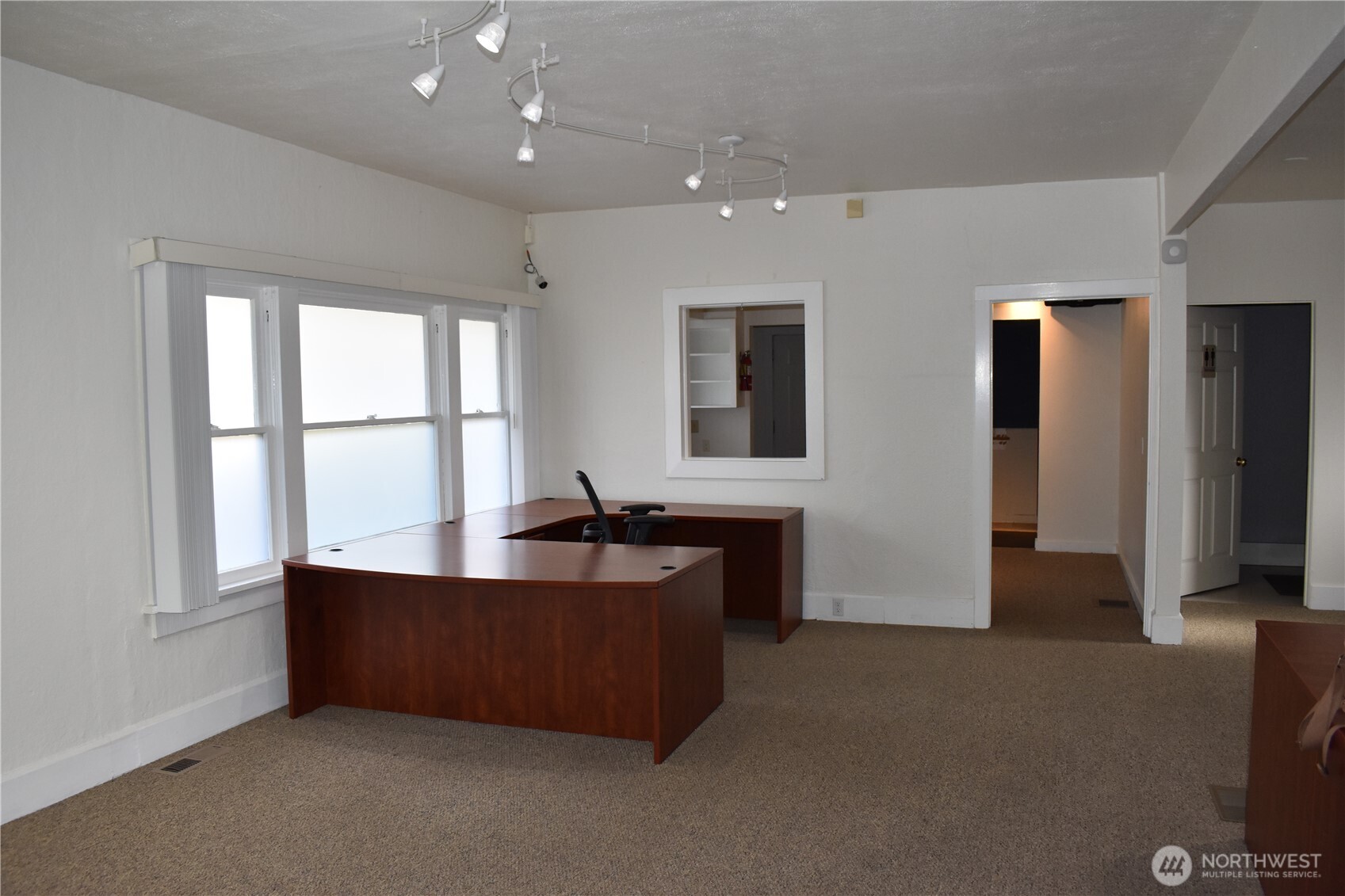 1806 4th Avenue Property Photo 3