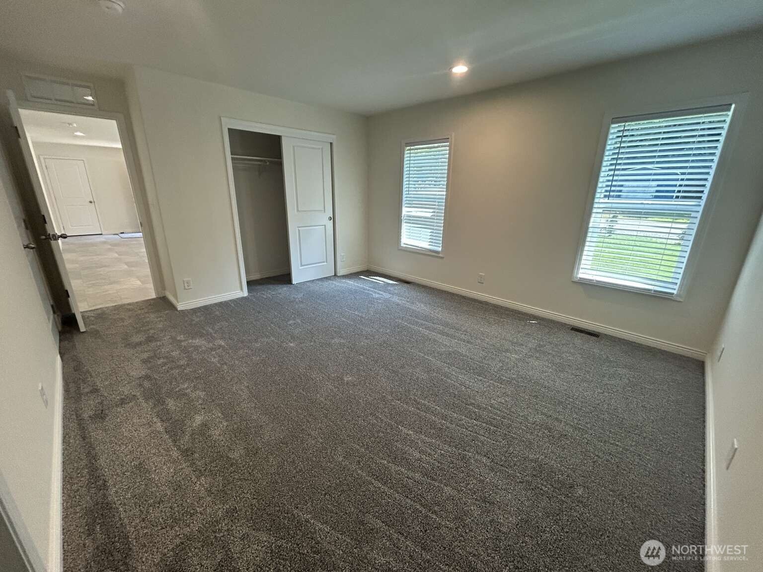 214 W Griffith Street Property Photo 22