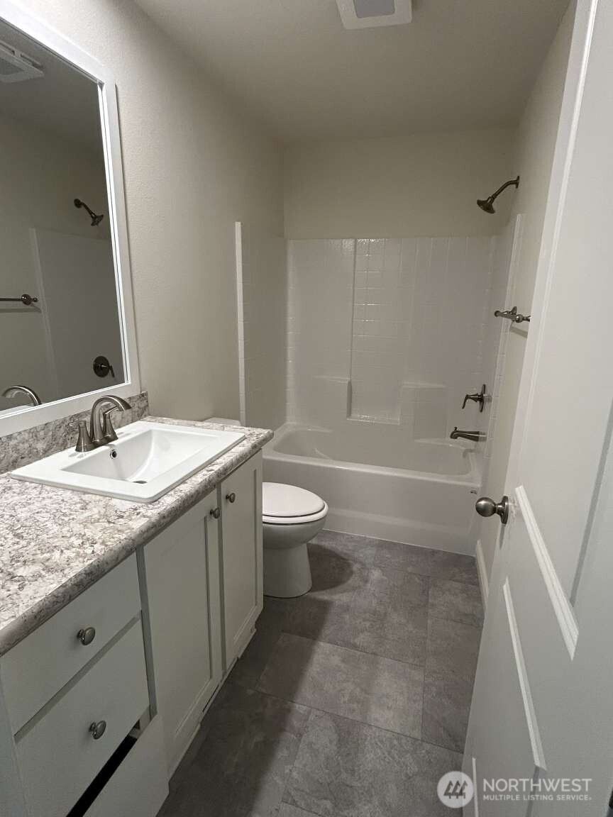 214 W Griffith Street Property Photo 37