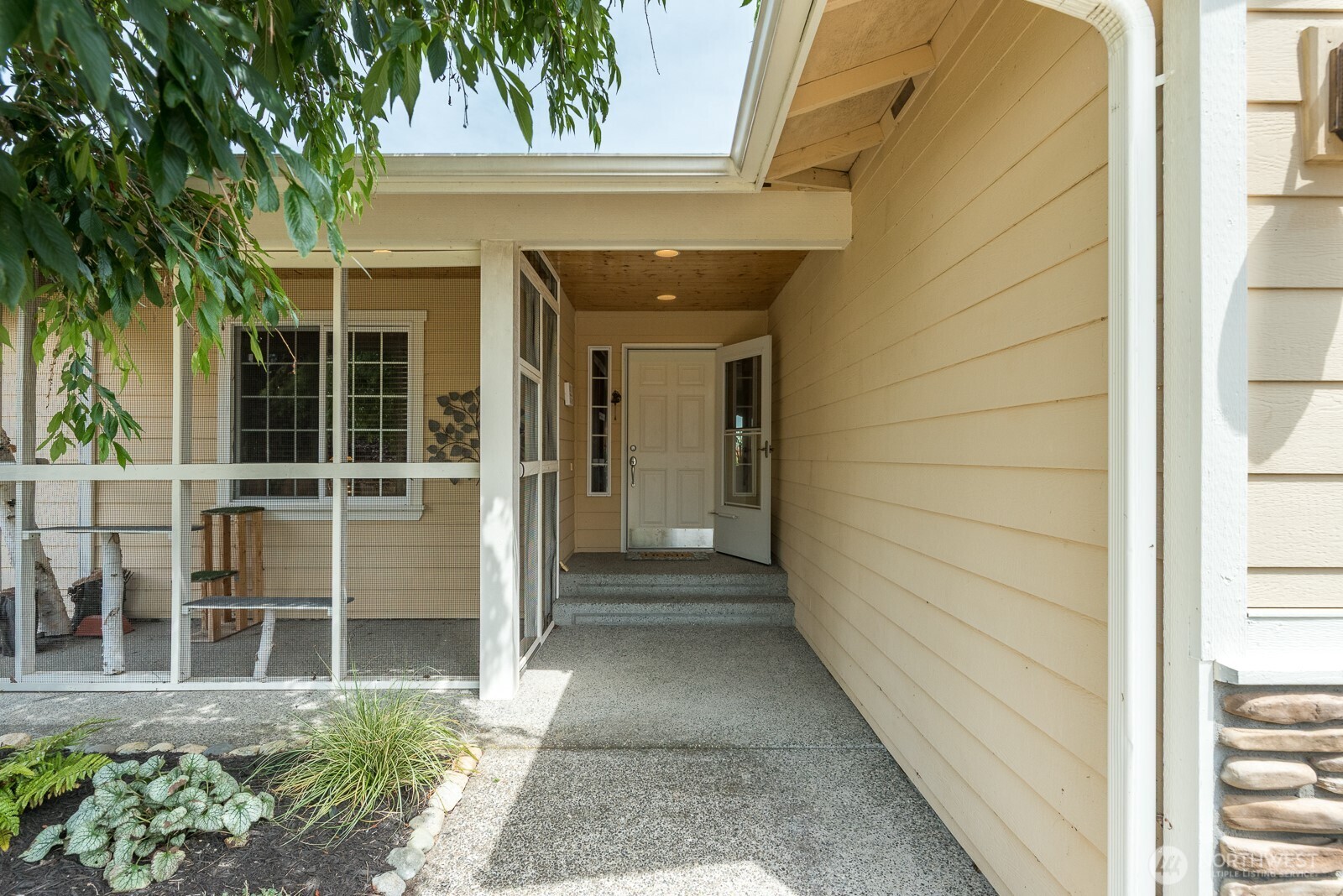 1929 Elhardt Street Property Photo 2