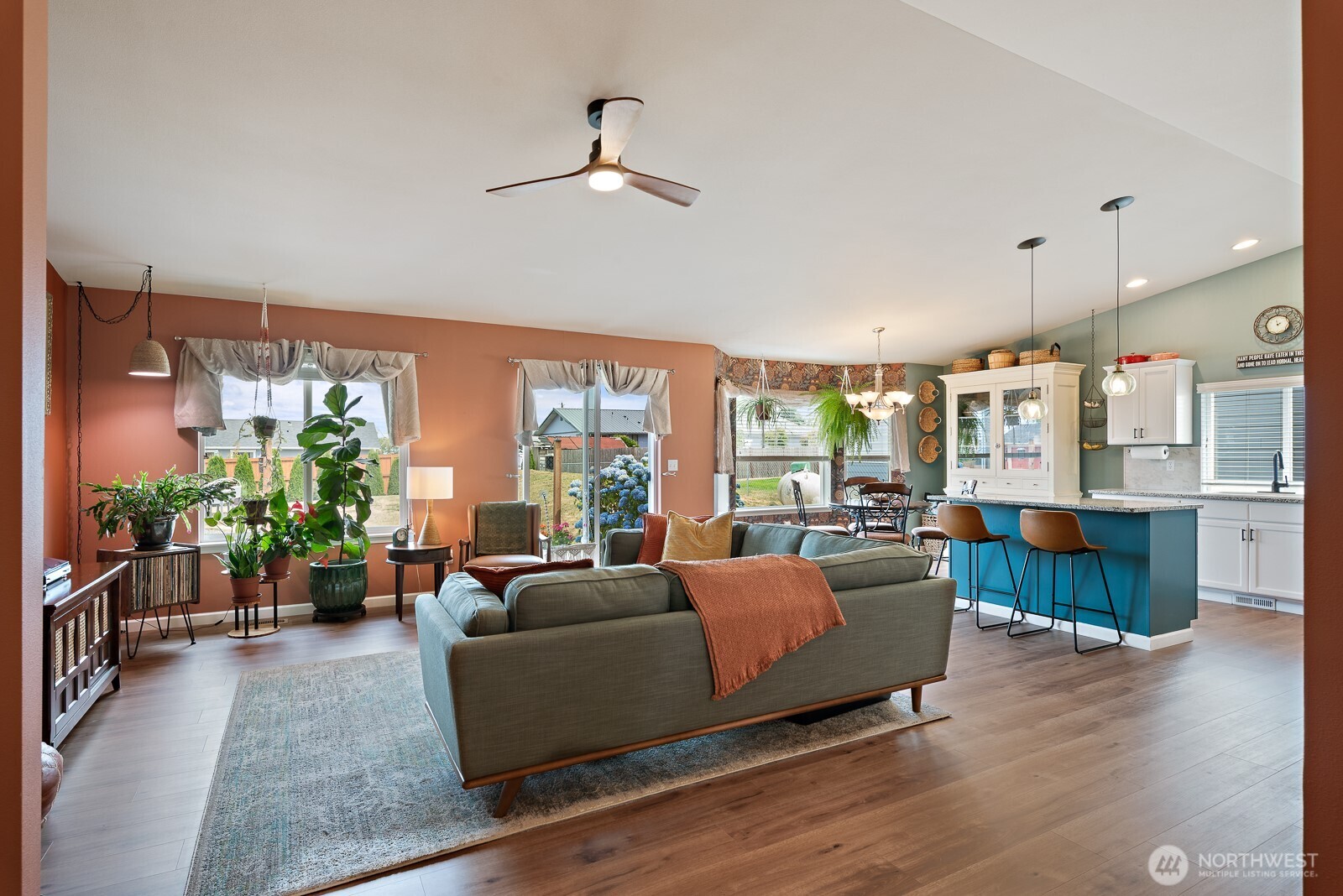1929 Elhardt Street Property Photo 6