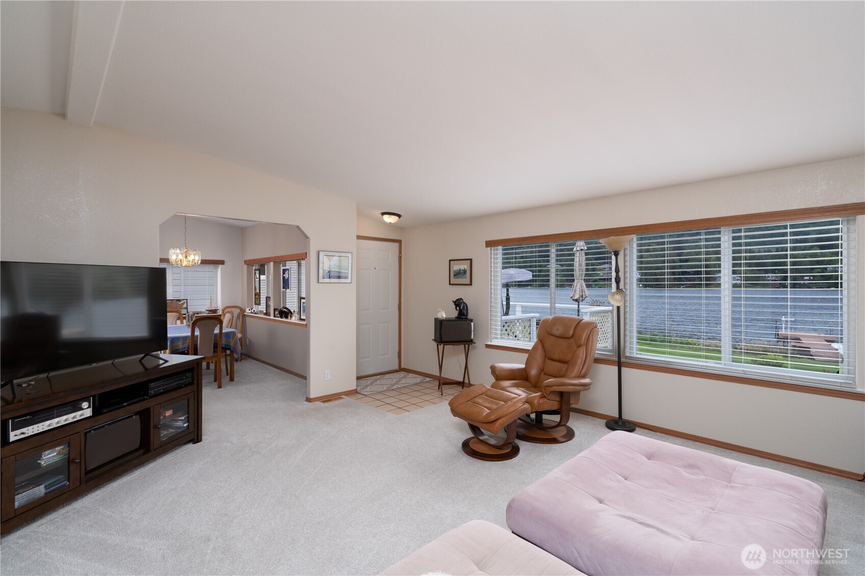 24160 N West View Road Property Photo 12