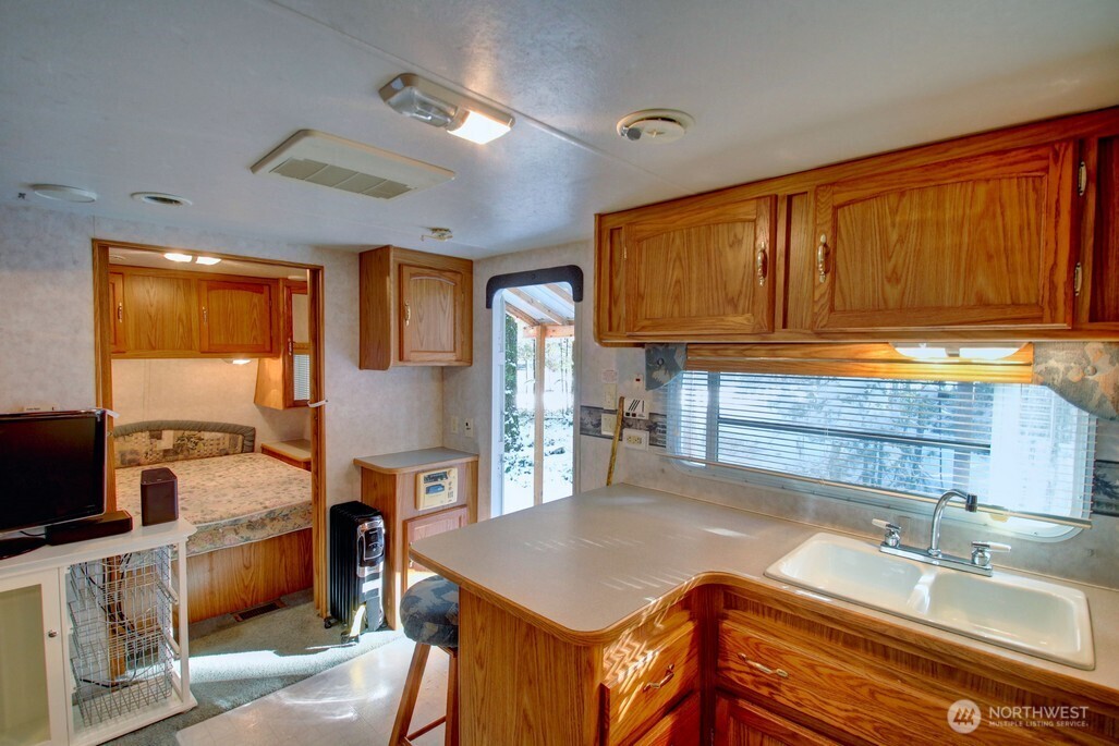 291 Schinn Canyon Drive Property Photo 7