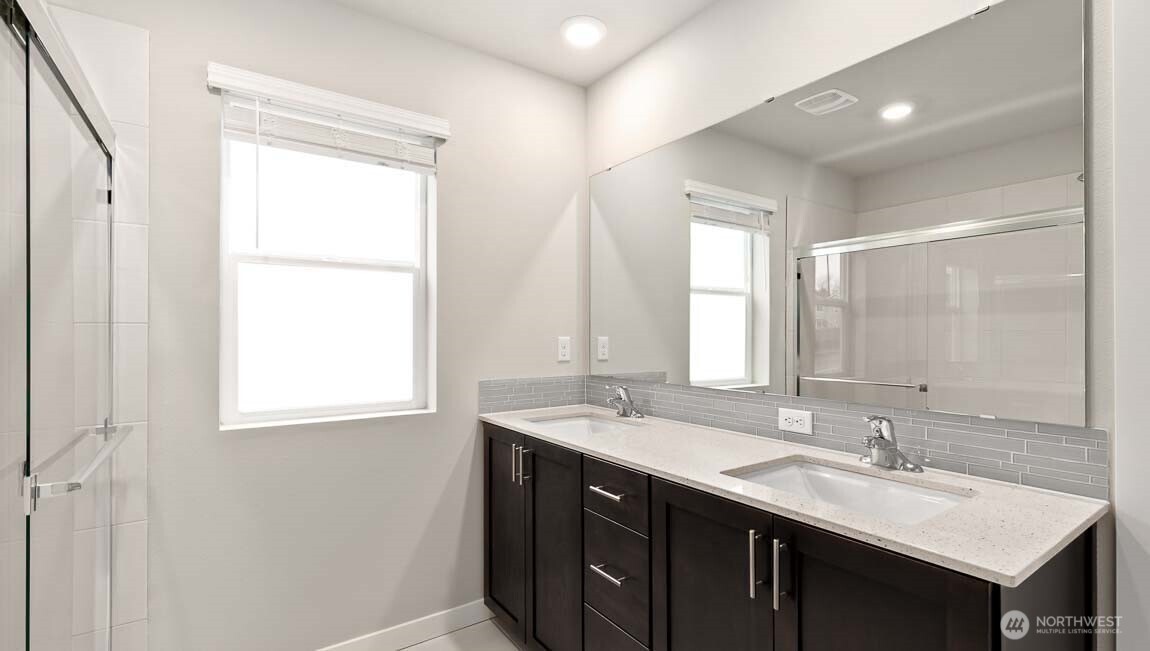 13908 11th Place Property Photo 11